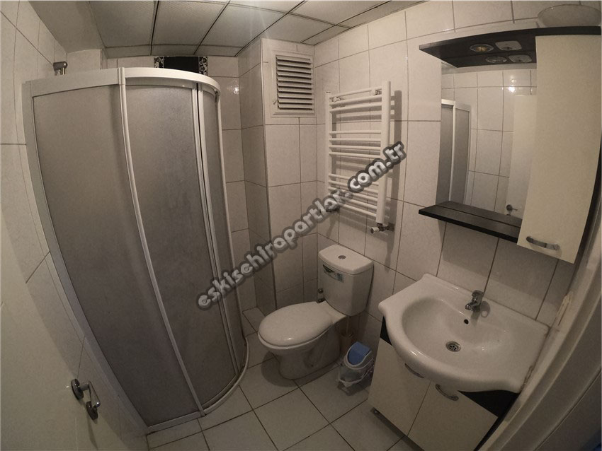 Çağdaş Erkek Apart