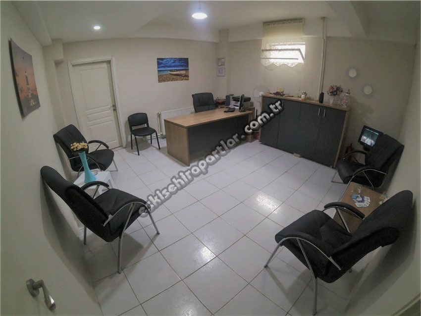 Çağdaş Erkek Apart