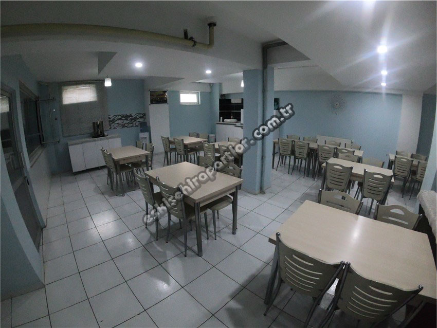 Çağdaş Erkek Apart