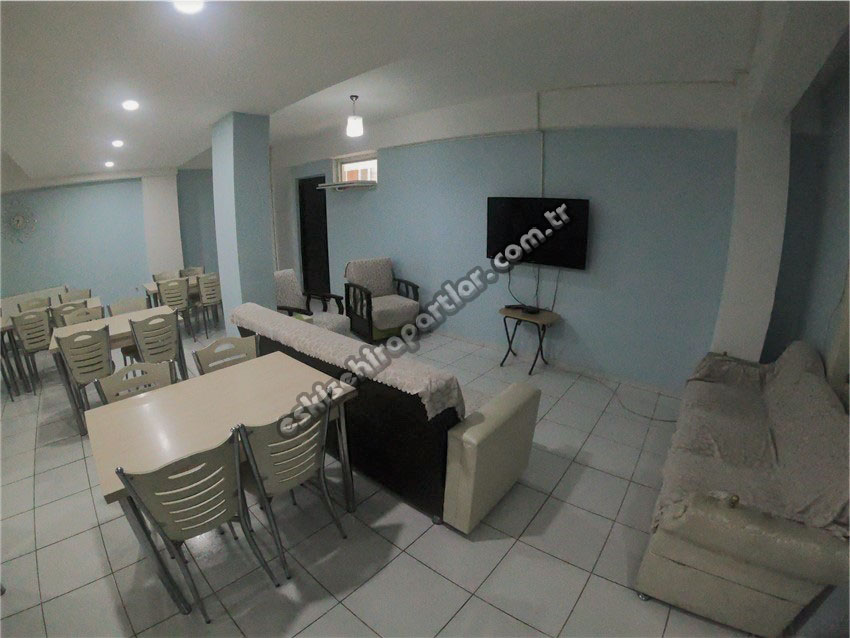 Çağdaş Erkek Apart