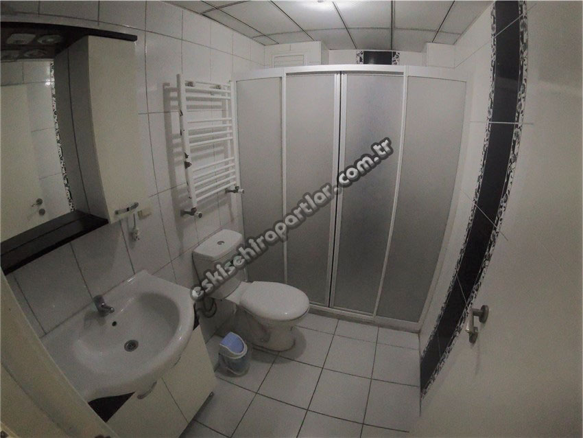 Çağdaş Erkek Apart