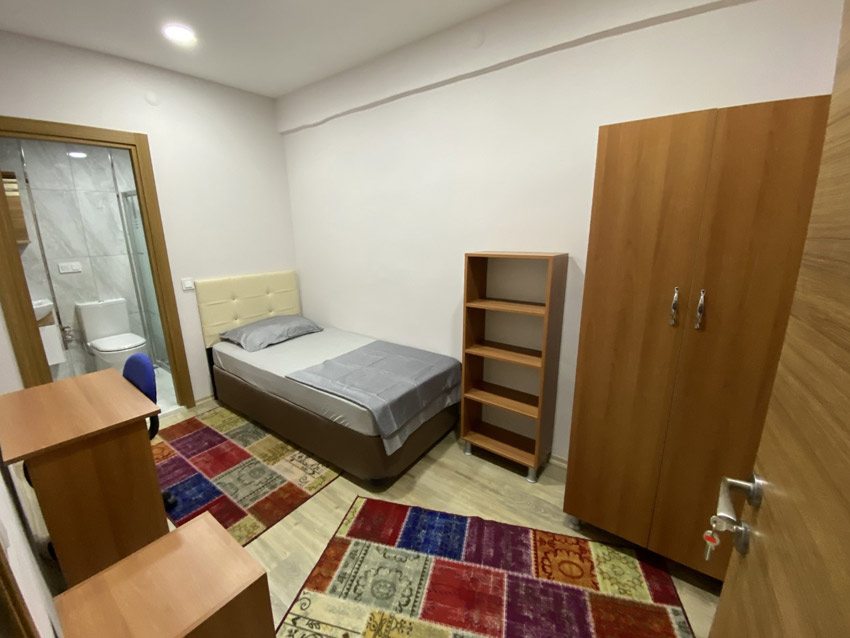 Güven Erkek Apart