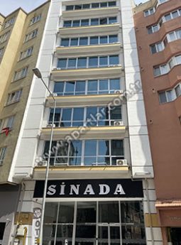 Sinada Erkek Apart