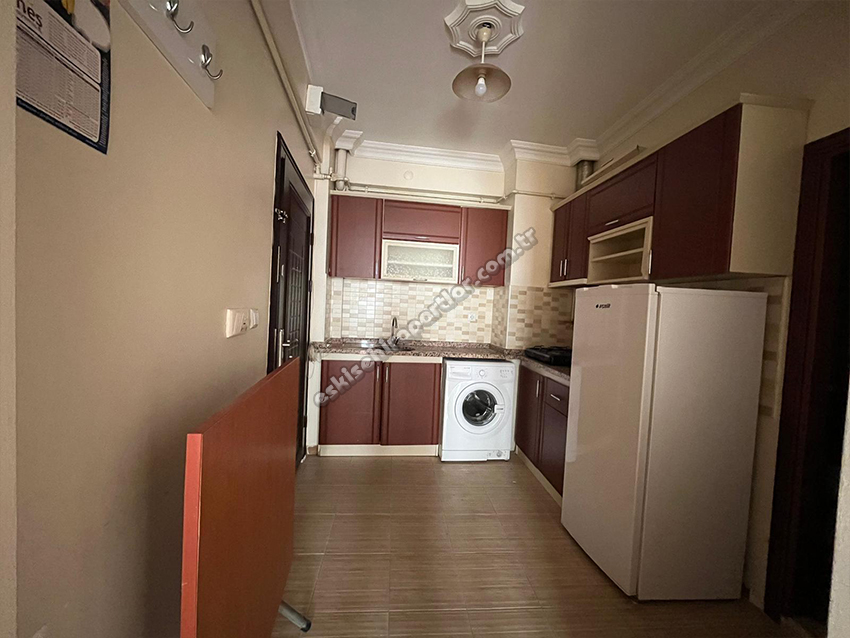 Balâ Kız Apart