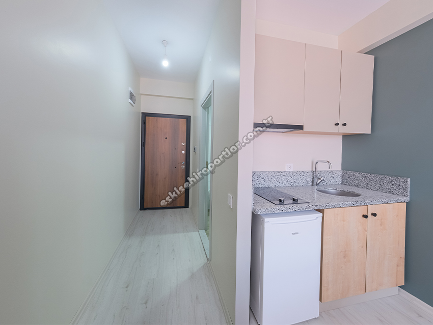 Çemberci Apart A3 Premium Kız Suit