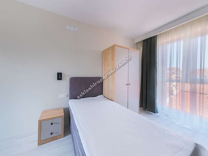 Çemberci Apart A3 Premium Kız Suit