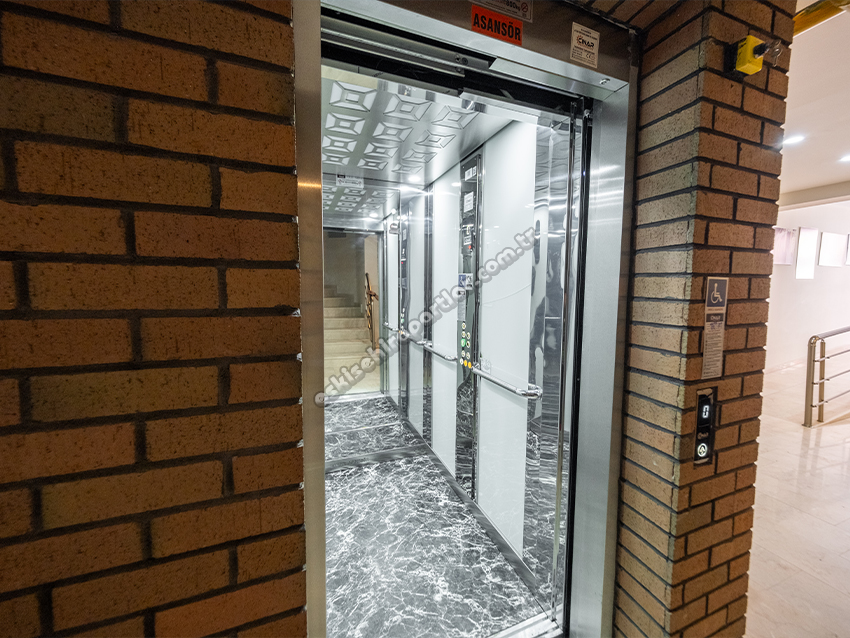 Çemberci Apart Ayda Premium Erkek Suit