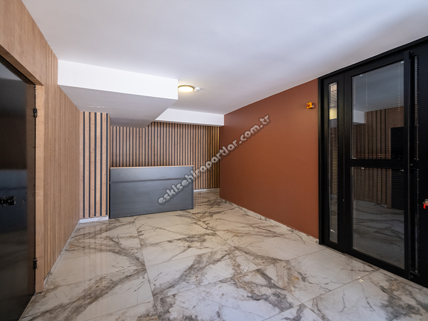 Çemberci Apart Black Sea Suit