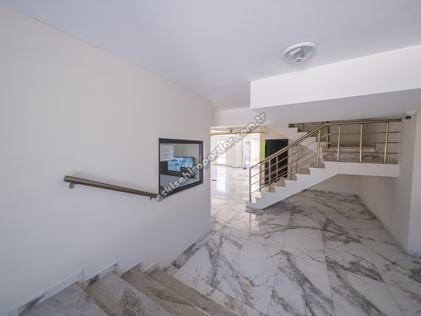 Çemberci Apart Karaca 2 Premium Kız Suit