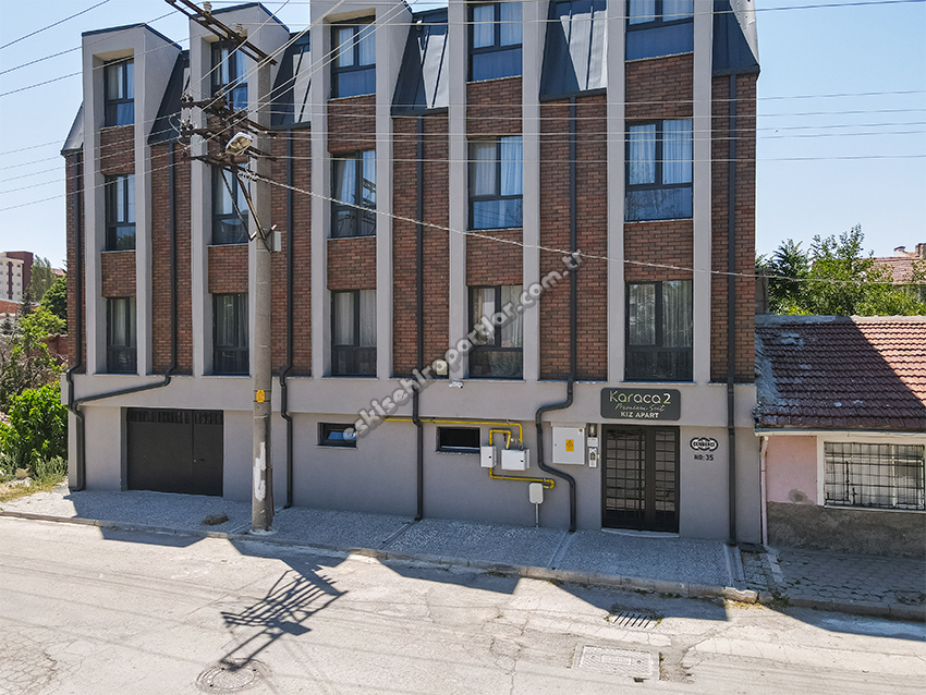 Çemberci Apart Karaca 2 Premium Kız Suit