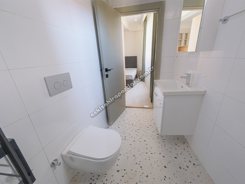 Çemberci Apart Karaca 3 Erkek Suit