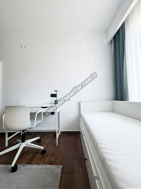 Çemberci Apart Mira Premium Kız Suit