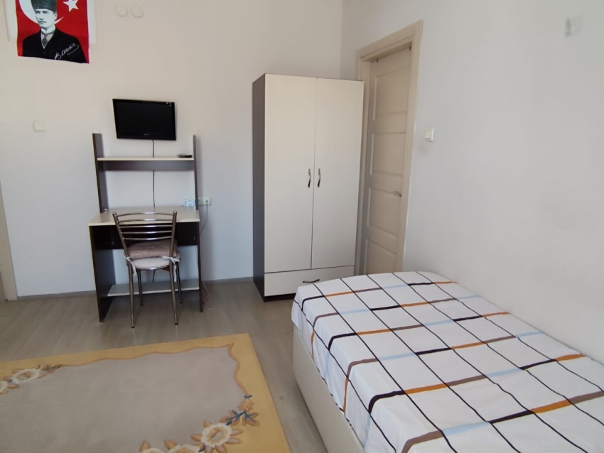 Bahar kız apart